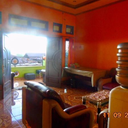 Aini Home Stay Ternate Extérieur photo