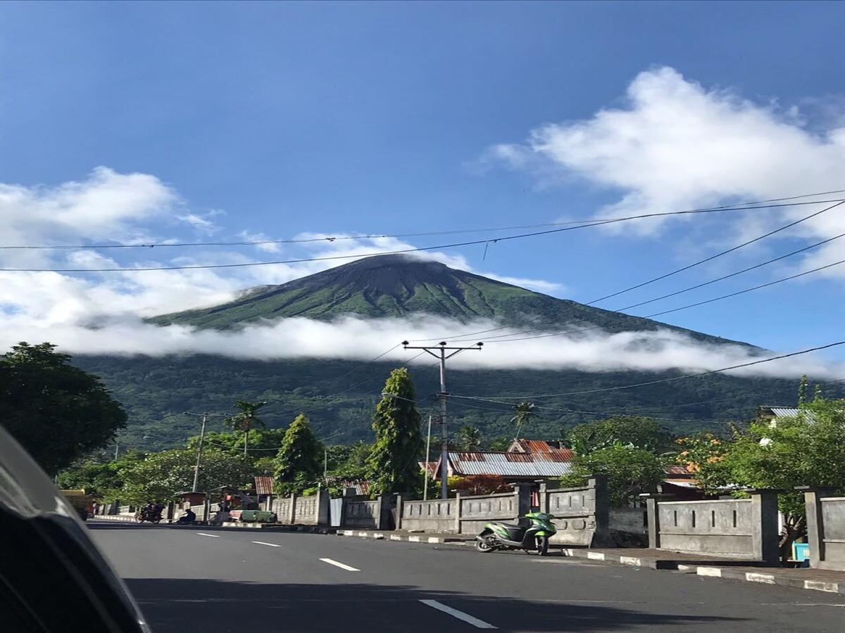 Aini Home Stay Ternate Extérieur photo