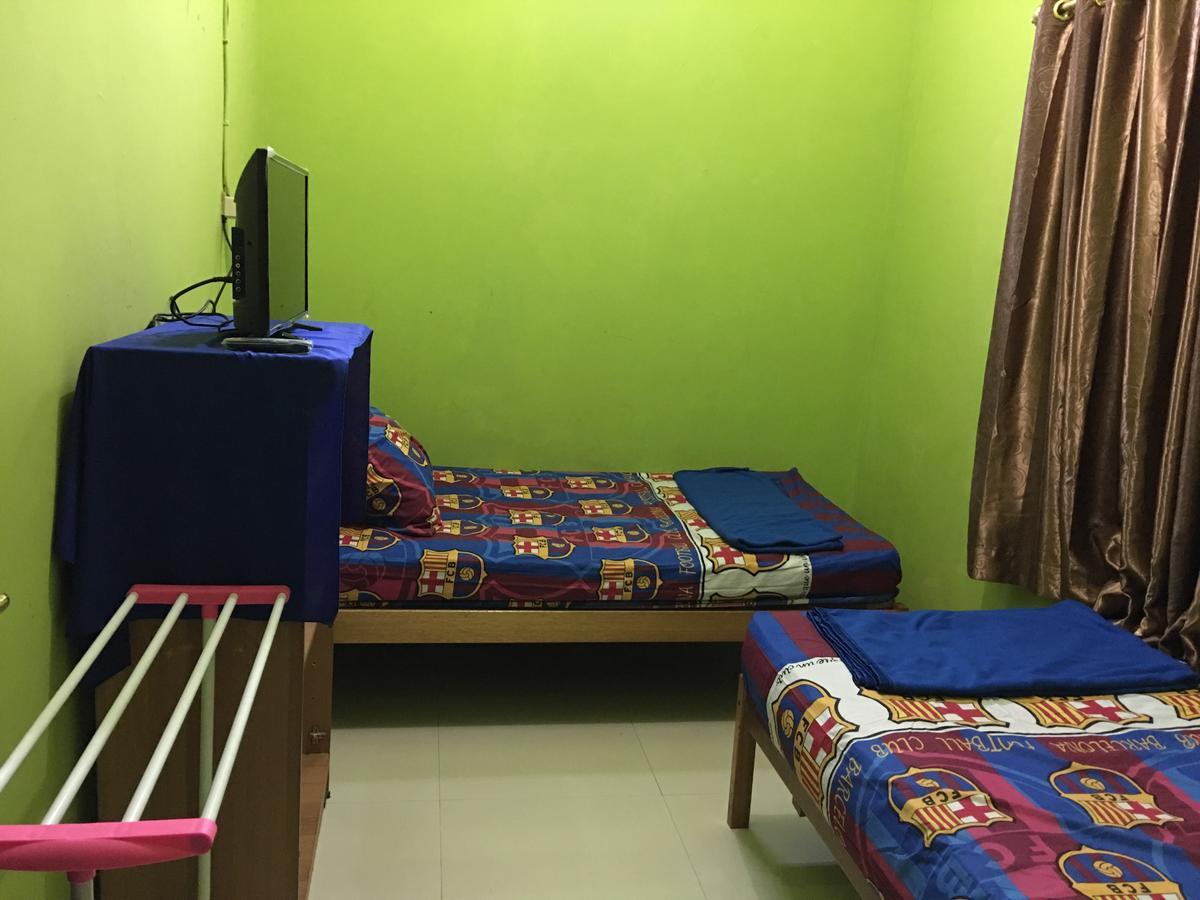 Aini Home Stay Ternate Extérieur photo