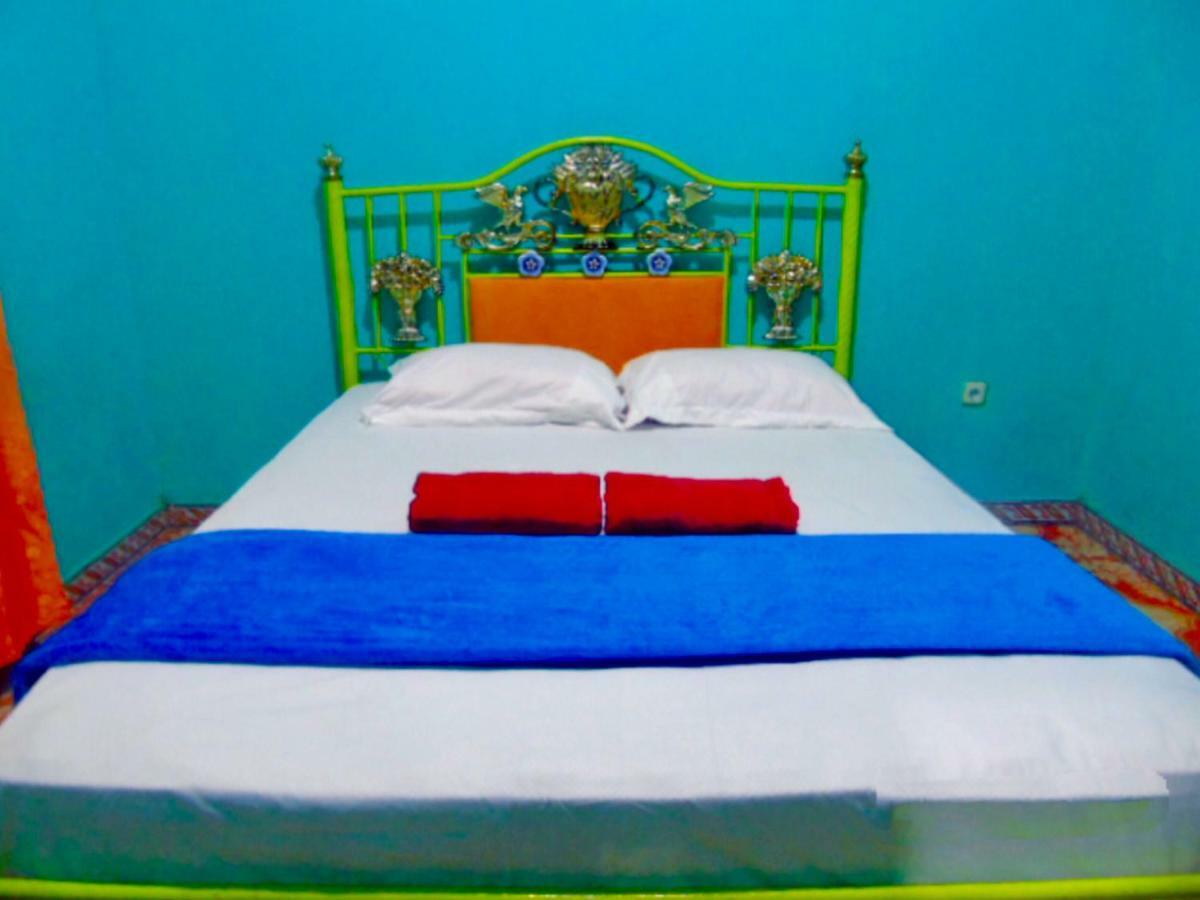 Aini Home Stay Ternate Extérieur photo