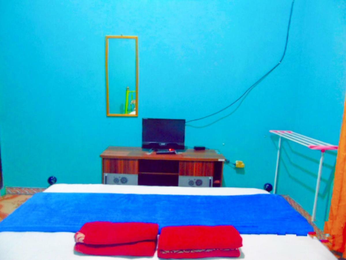 Aini Home Stay Ternate Extérieur photo