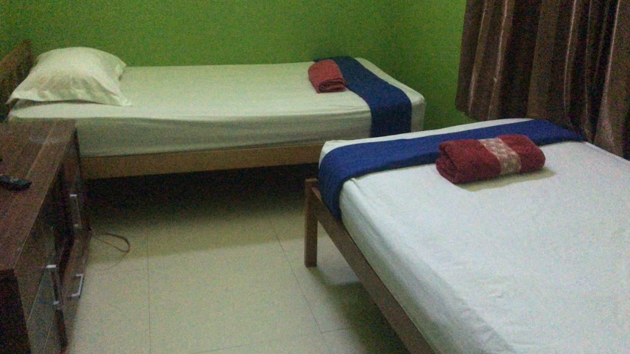 Aini Home Stay Ternate Extérieur photo