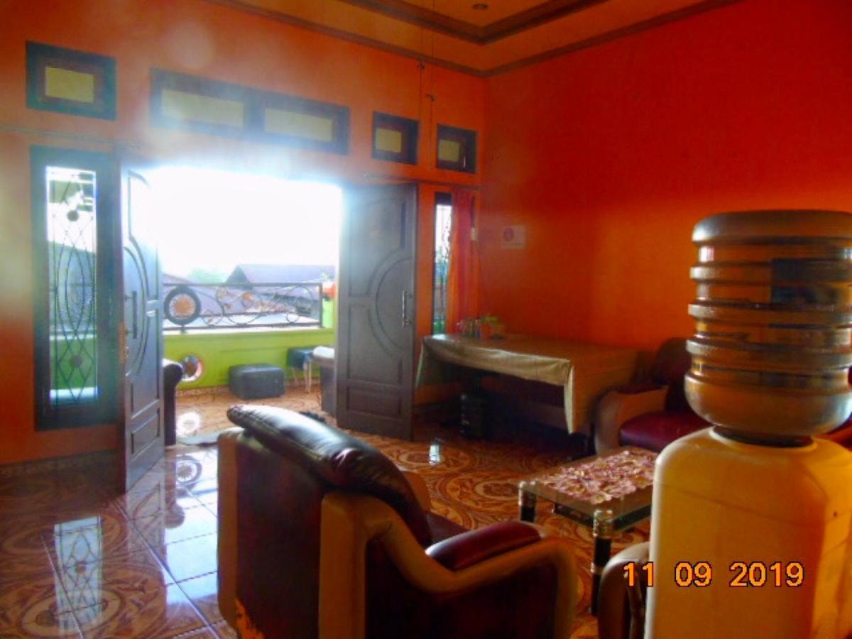 Aini Home Stay Ternate Extérieur photo
